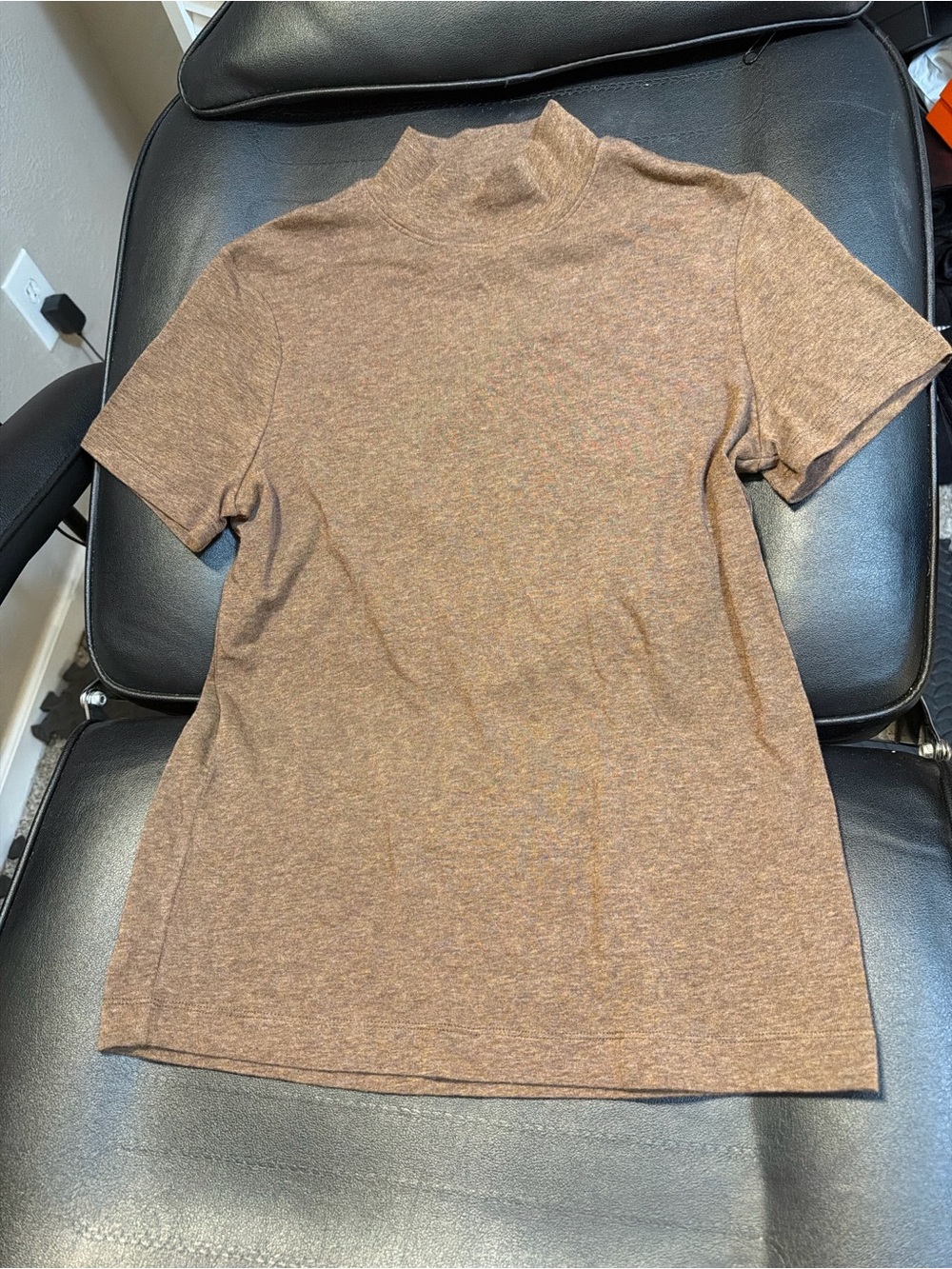 Vince Short Sleeve Mock Neck Top in Brown Heather